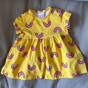Hanna Andersson | yellow rainbow short sleeve dress